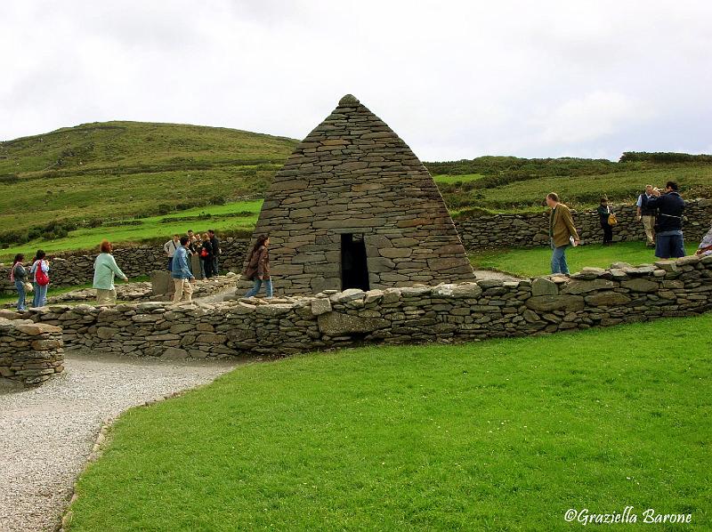 Dingle - Gallarus Oratory.jpg